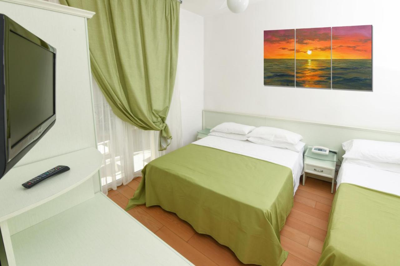 Hotel La Rosa Κατόλικα Εξωτερικό φωτογραφία