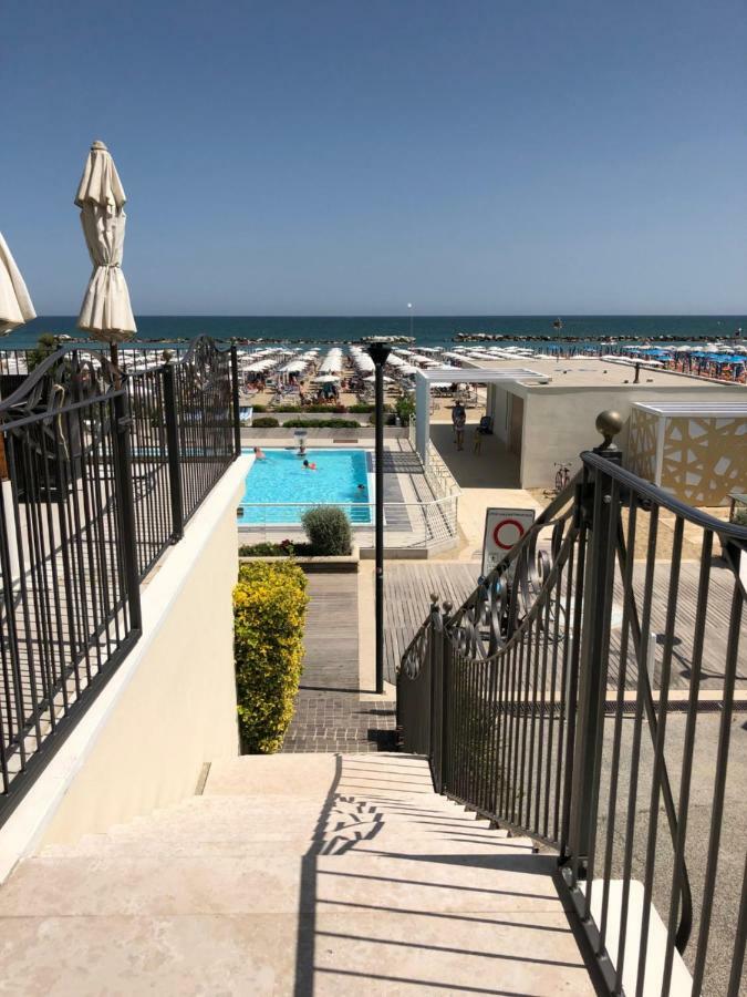 Hotel La Rosa Κατόλικα Εξωτερικό φωτογραφία